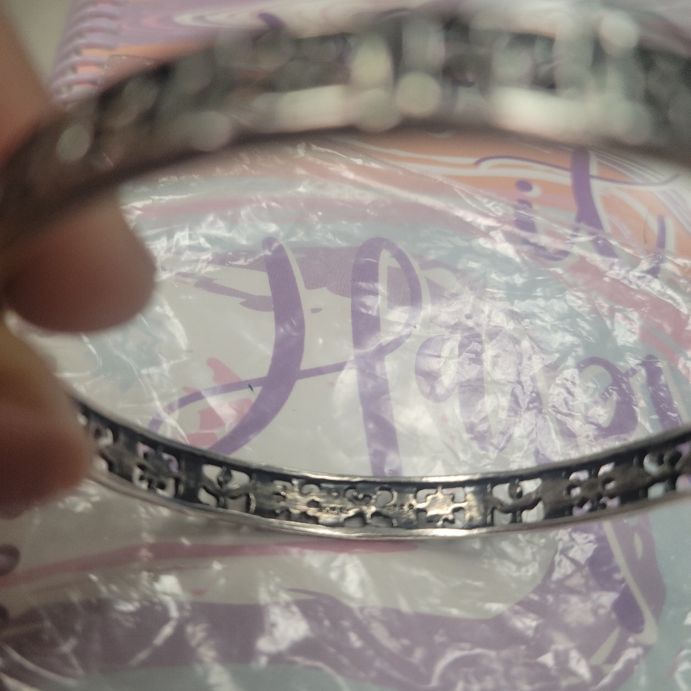 retired 4 season bangle bracelet